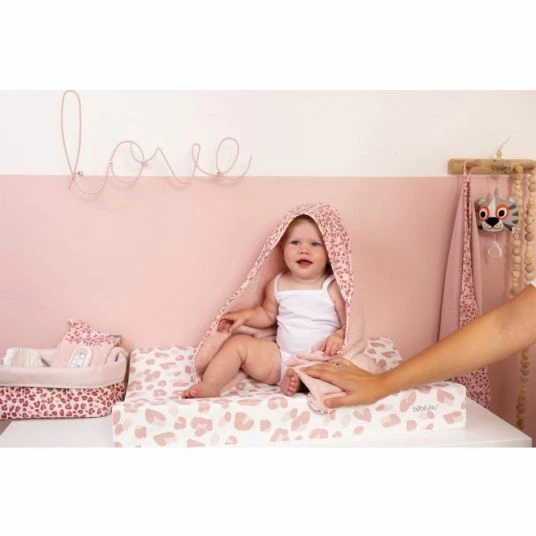 Buy ⌛ Bébé-jou Kapuzenbadetuch 85 x 75 cm - Leopard Pink ⭐ 4 Buy ⌛ Bébé-jou Kapuzenbadetuch 85 x 75 cm - Leopard Pink ⭐ - Image 2